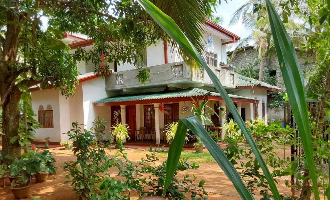 Wandhana Family Resort Anuradhapura Exterior photo